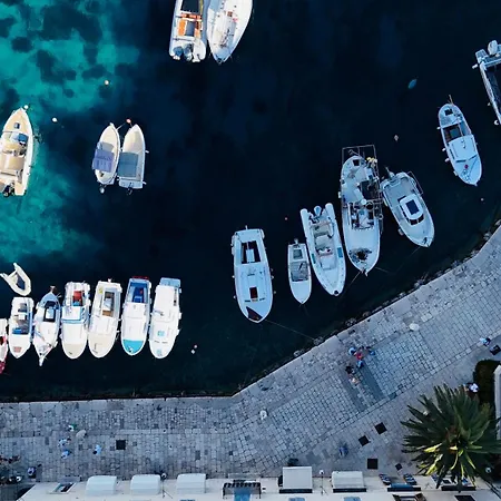 Hvar Riva Διαμέρισμα Χβαρ