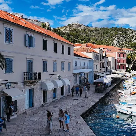 Hvar Riva Apartment *