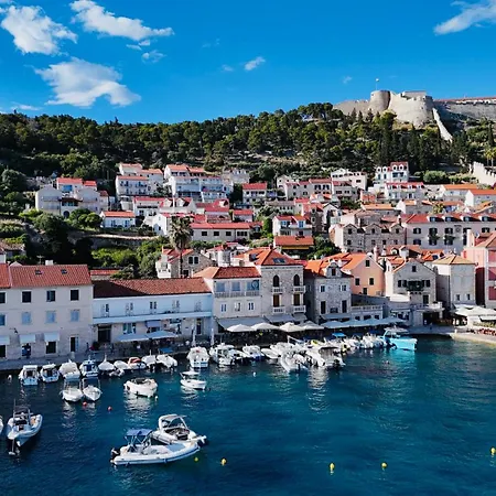 Apartment Hvar Riva