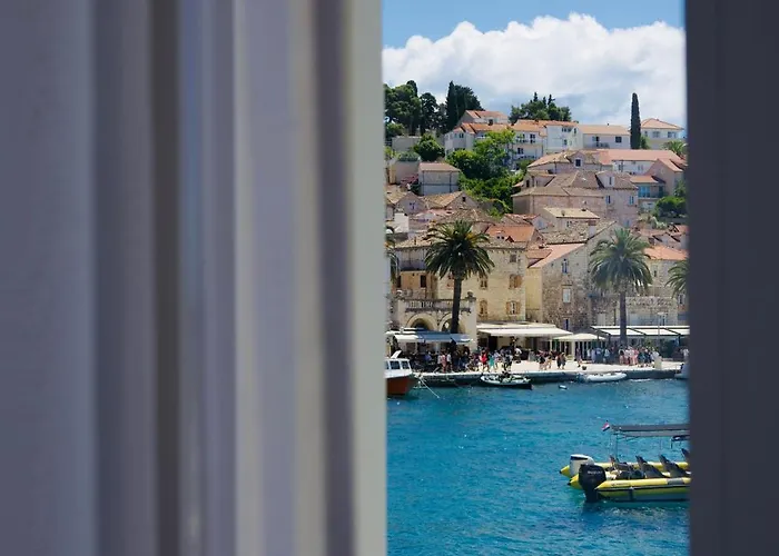 Hvar Riva *
