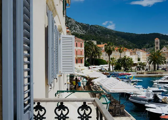Apartment Hvar Riva *
