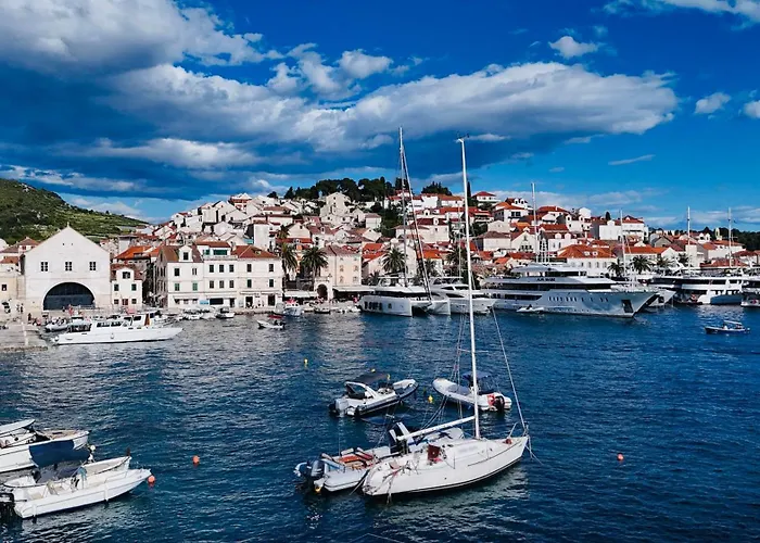 Apartment Hvar Riva *